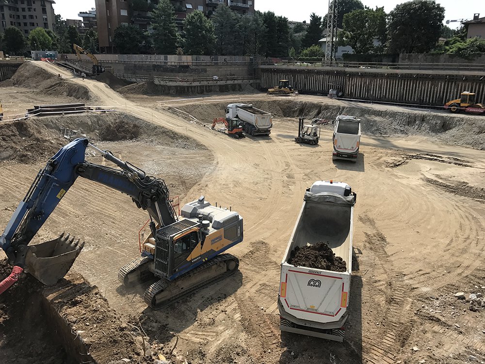 Realizzazione scavo di sbancamento per fondazioni a Brescia