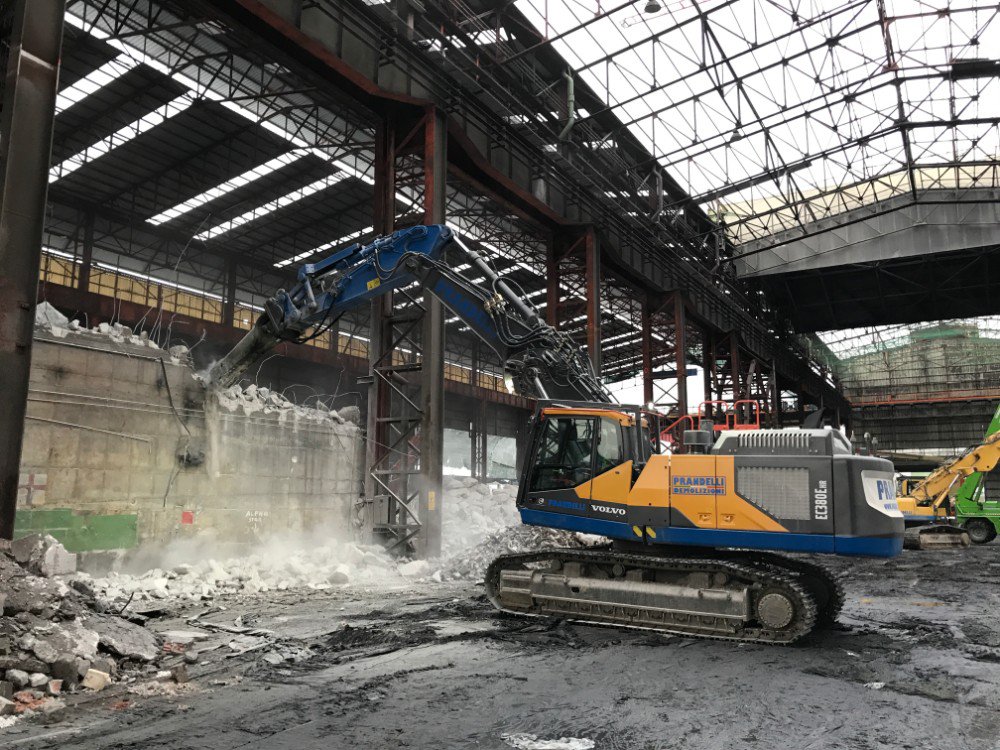 Demolizione fabbricato industriale Verona